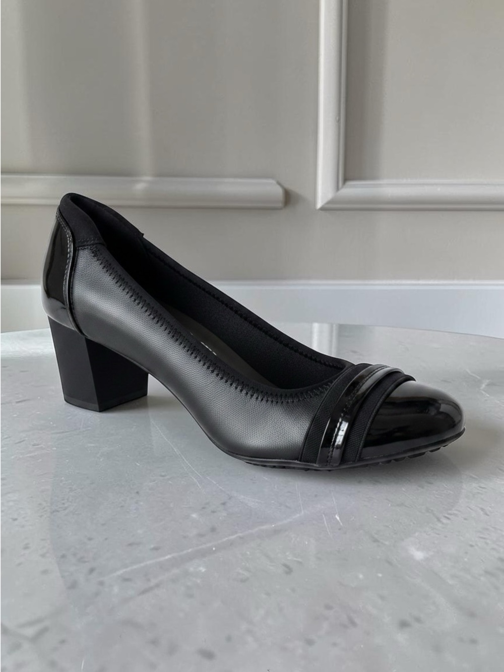 Anne Klein iFlex Black Patent Cap Toe Block Heel Pumps Sz 6M New No Box